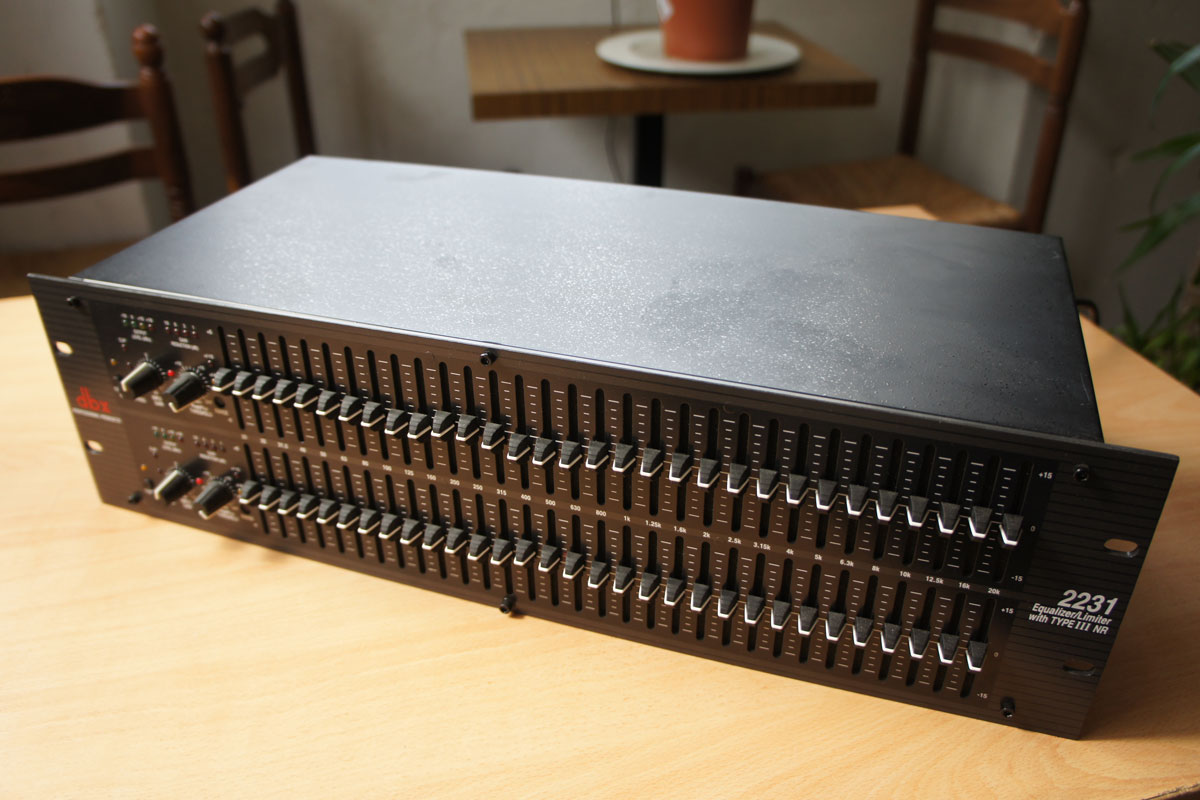 Equalizer là gì? Tác dụng của Equalizer trong hệ thống âm thanh